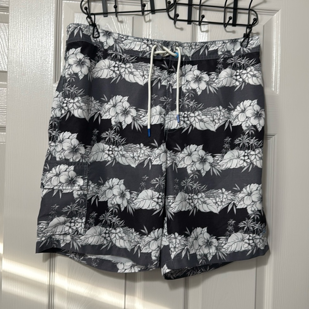 Men’s Tommy Bahama swim trunks with liner